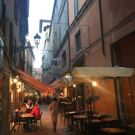 Blancohouse - Piazza Maggiore Centro *