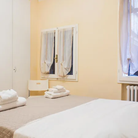 Blancohouse - Piazza Maggiore Centro